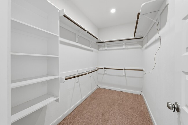 Building Photo - 24230 Prairie Glen Ln