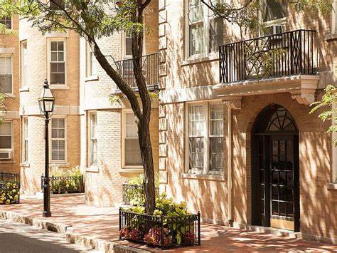 Building Photo - 40 Clearway St