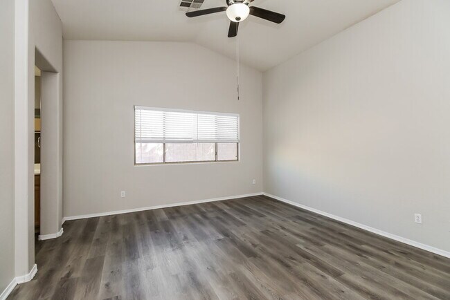 Building Photo - 13402 W Watson Ln