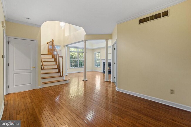 Building Photo - 210 Bullock Dr