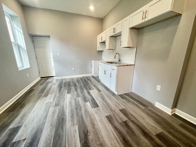 Building Photo - Anika Homes 3 Bedroom
