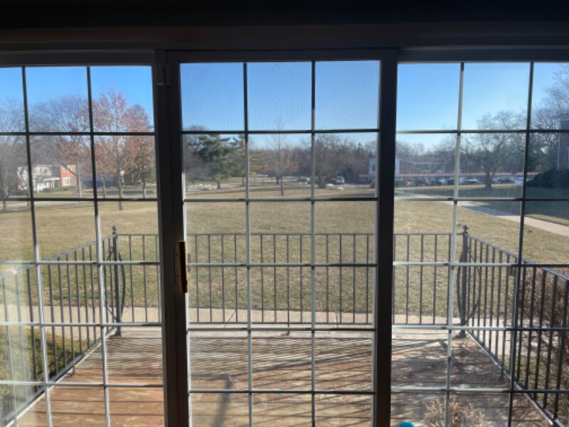 Building Photo - 500 N Fox Hills Dr