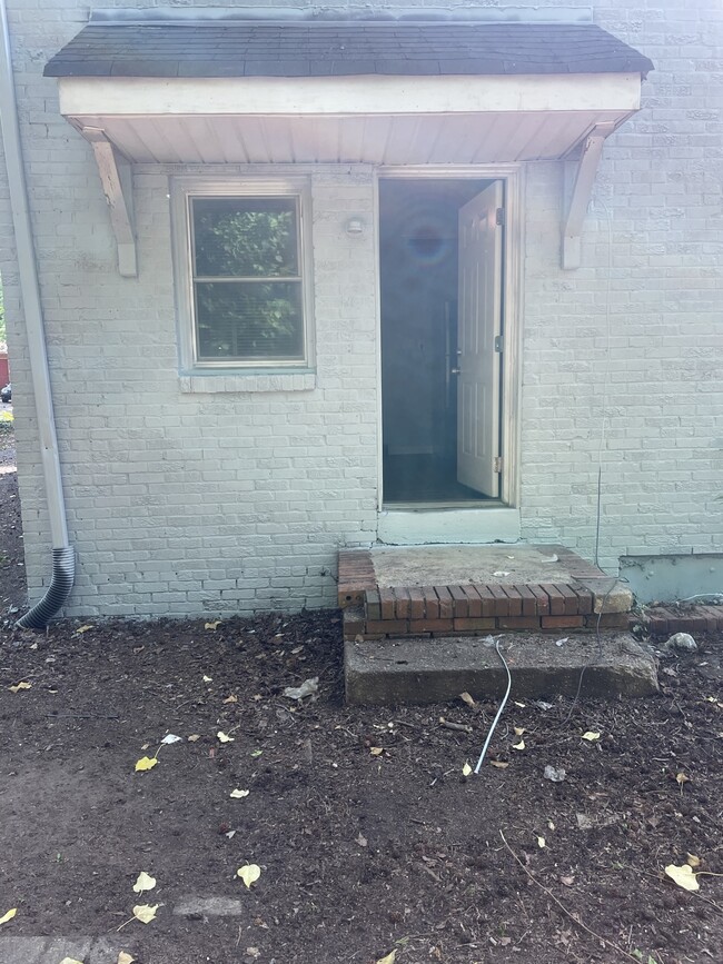 Building Photo - 207 Colleton Rd