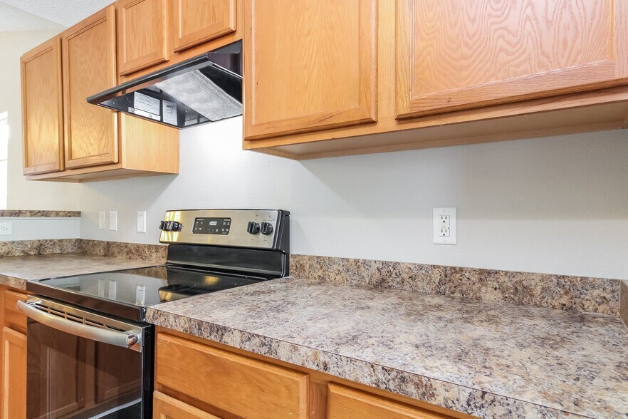 Building Photo - 406 Wincrest Ln