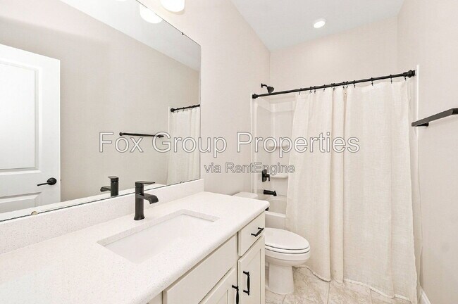 Building Photo - 105 Goodson Pl