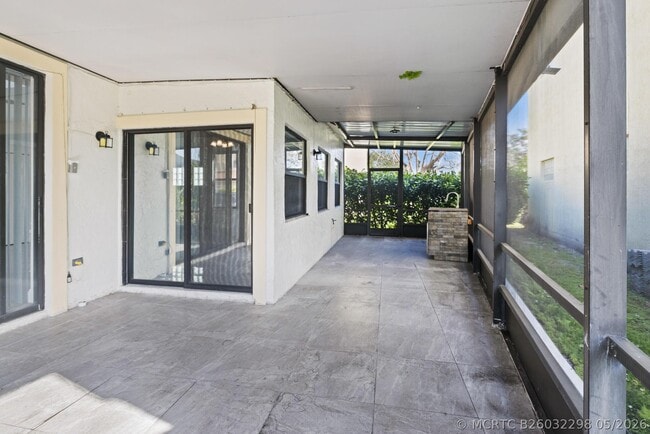 Building Photo - 3471 NW 112th Ave