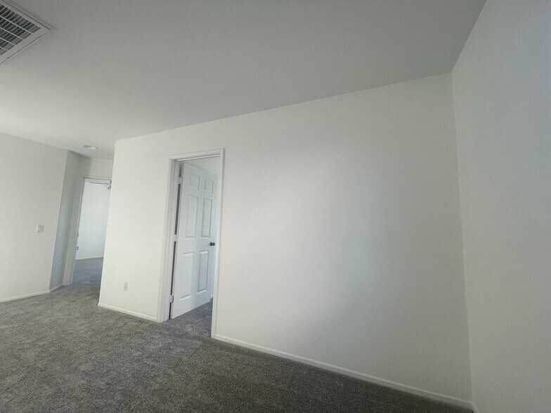 Building Photo - 31952 Hollyhock Way