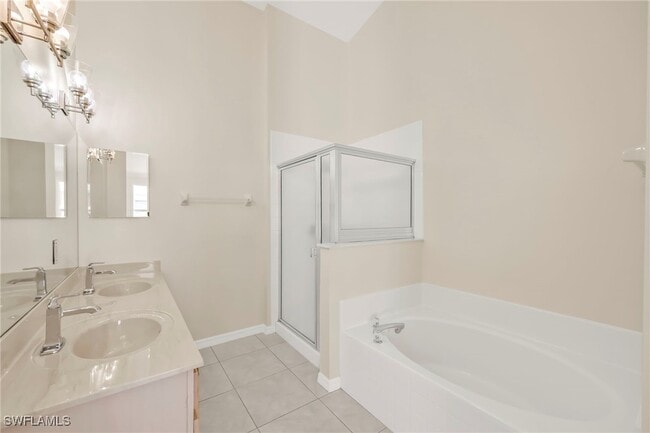 Building Photo - 15015 Savannah Dr