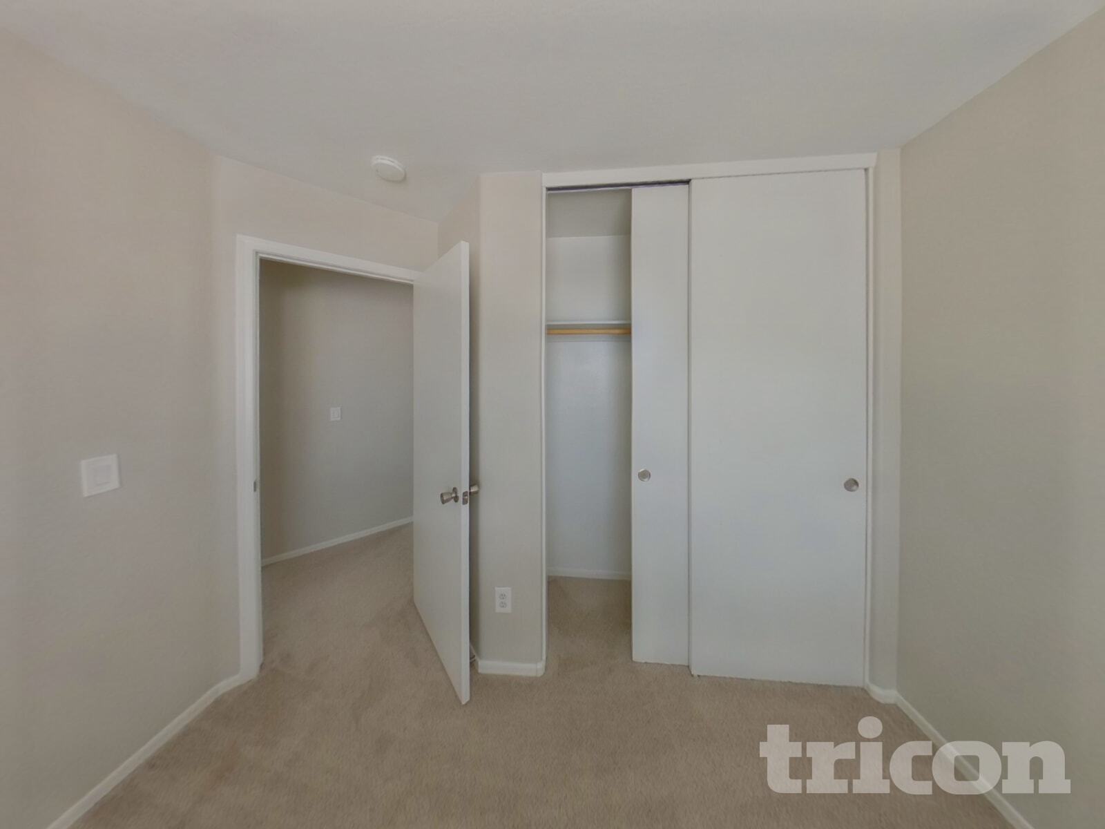 Building Photo - 4102 S 62nd Ln