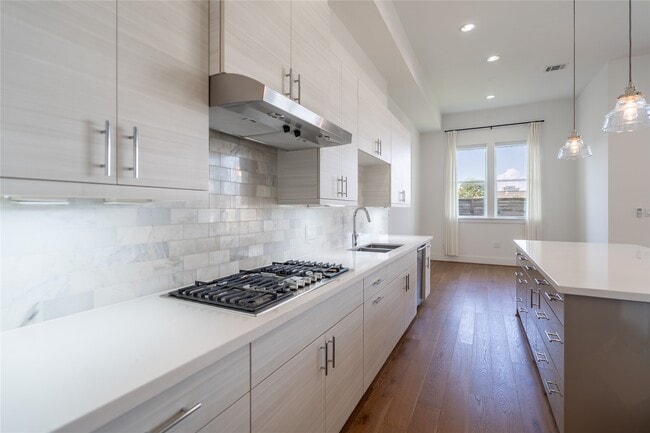 Building Photo - 9806 Blissful Pr Ln