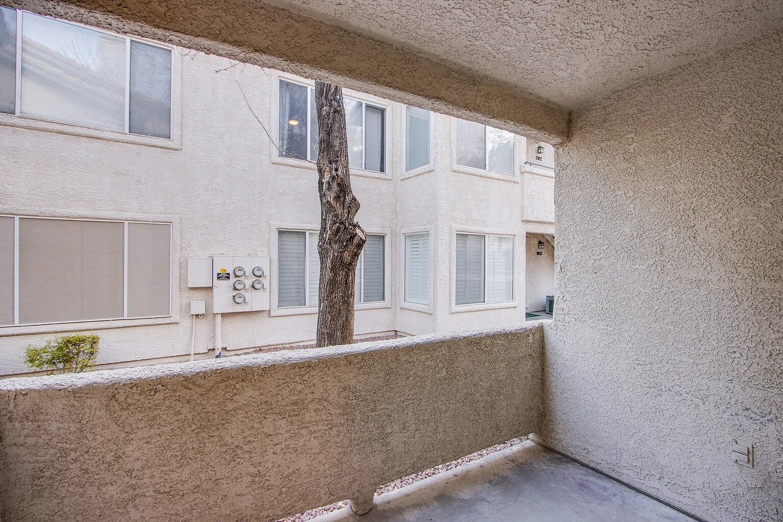 Building Photo - 3054 Tarpon Dr