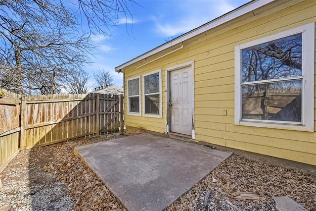 Building Photo - 5959-5961 Robinwood Ln