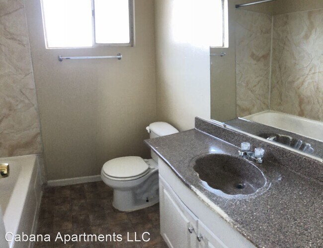 Building Photo - 2524 Tulip Ln