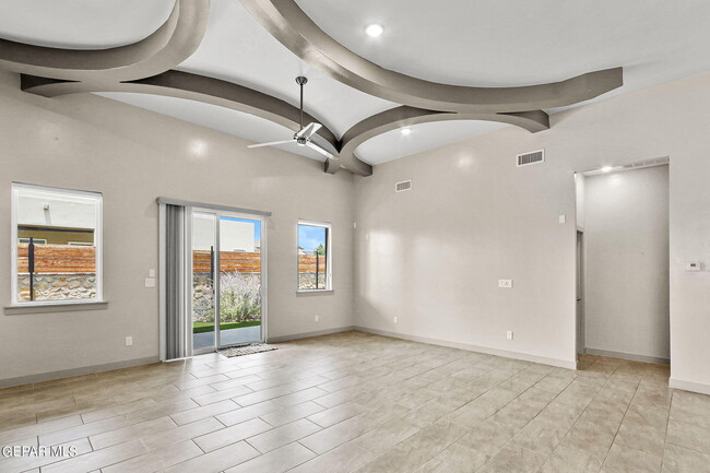 Building Photo - 12365 Desert Dove Ave