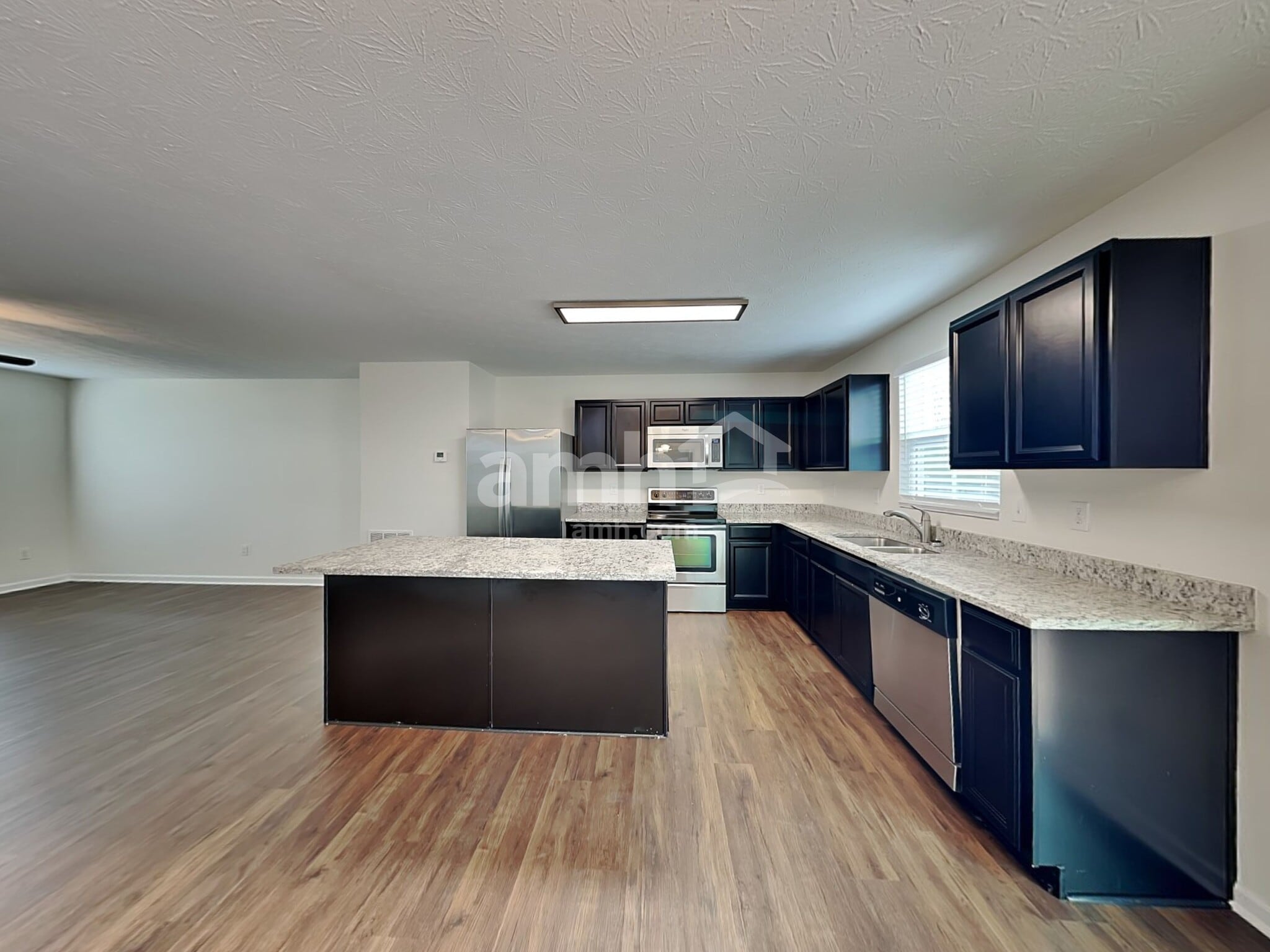 Building Photo - 99 Wooded Ridge Dr