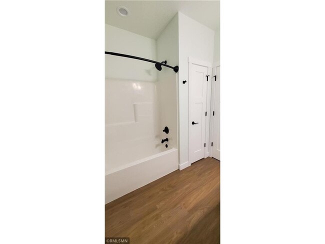 Building Photo - 1229-1231 Wisteria Ln