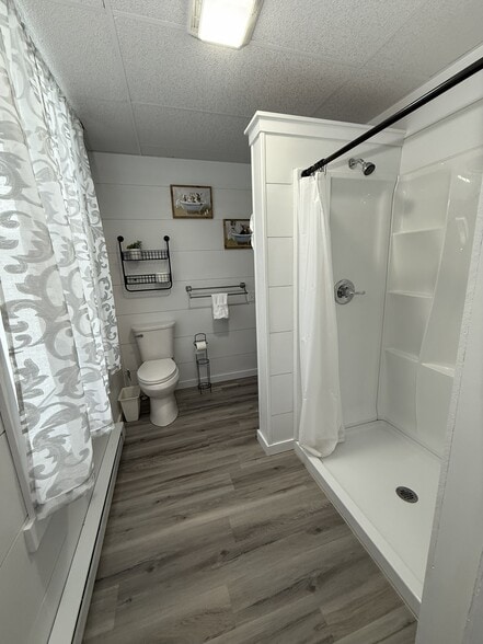 Building Photo - 147 S Main St