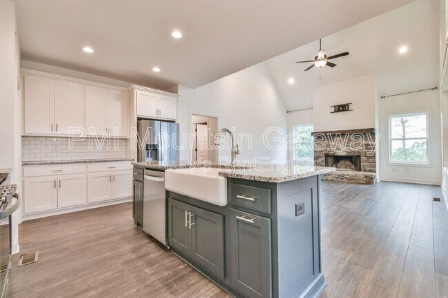 Building Photo - 13765 GA-136