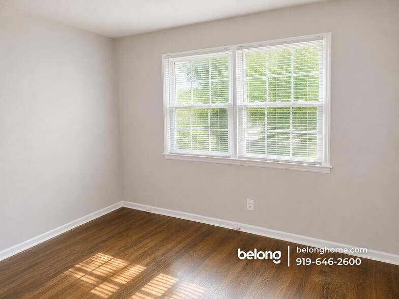 Building Photo - 1419 Ardmore Dr
