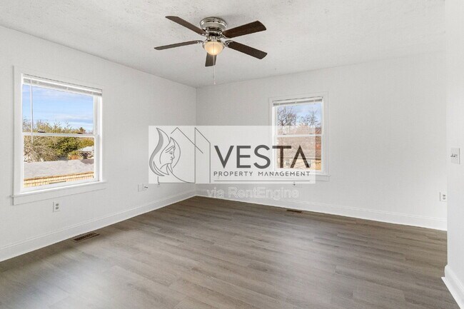 Building Photo - 303 Tarheel Dr