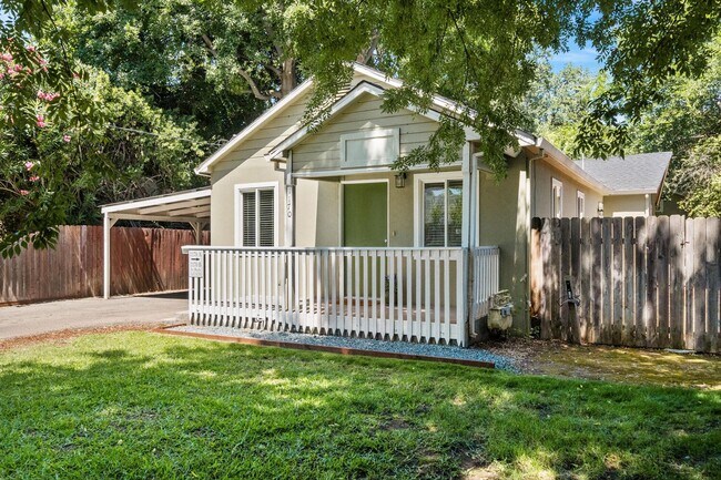 Building Photo - Available Now. Cute Home located in quiet ...