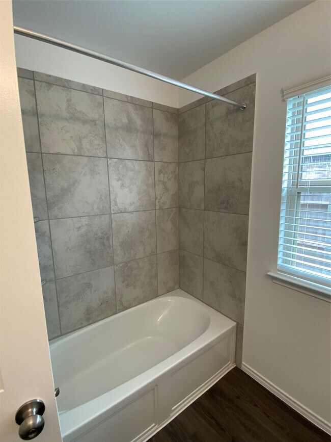 Building Photo - 25918 Steele Flower Dr
