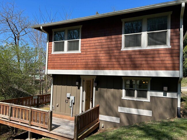 Building Photo - North AVL - Green Built Custom Home, Conve...