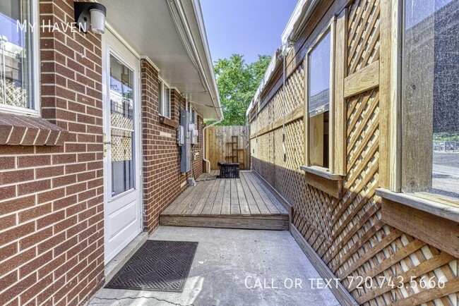 Building Photo - Renovated 3 bedroom close to the best of E...