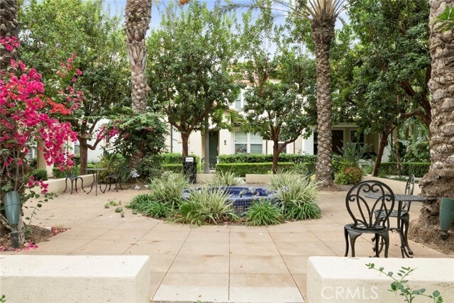 Building Photo - 45 Perennial