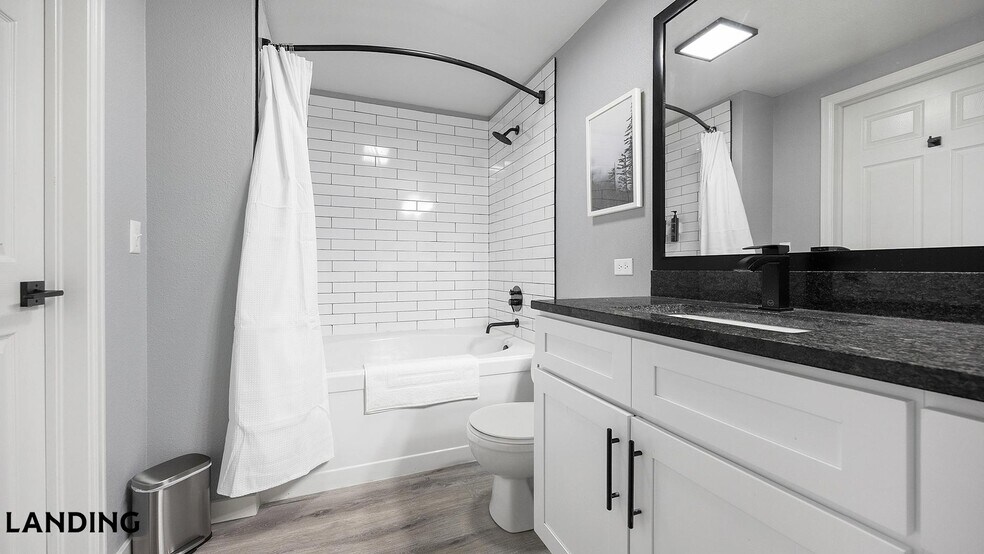 Building Photo - 901 Colorado Blvd