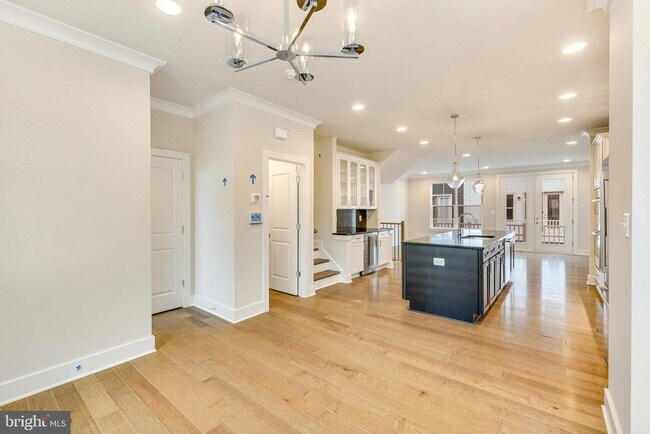 Building Photo - 14813 Retreat Blvd
