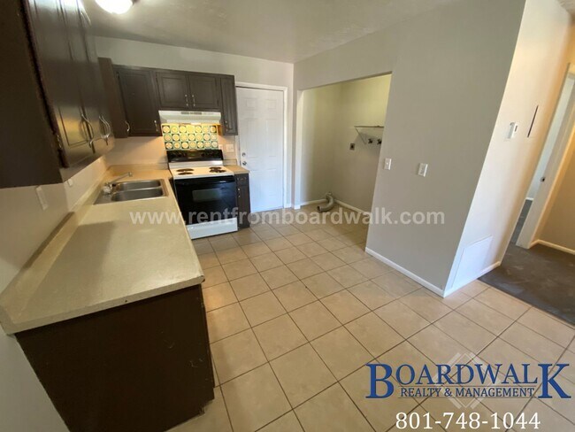 Building Photo - 1453/1455 W 2320 S