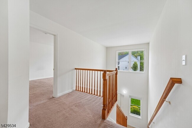 Building Photo - 26 DeCroce Ct