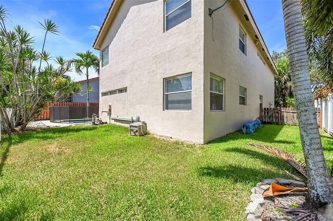 Building Photo - 6331 NW 58th Way