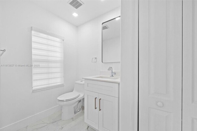 Building Photo - 16920 SW 34th St