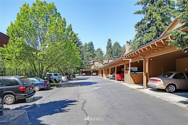 Building Photo - 10545 Meridian Ave N