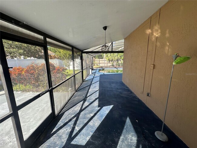 Building Photo - 7846 Snowberry Cir