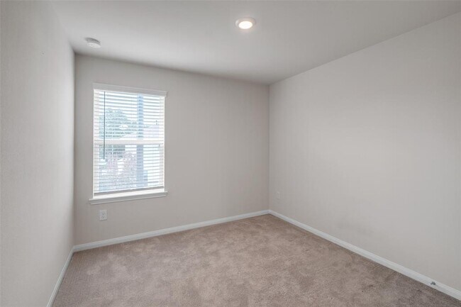Building Photo - 11722 Braemar Village Dr