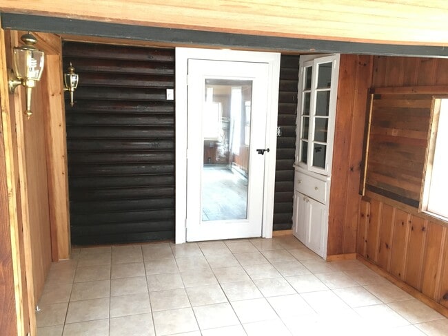 Building Photo - 15 Stanton Trail