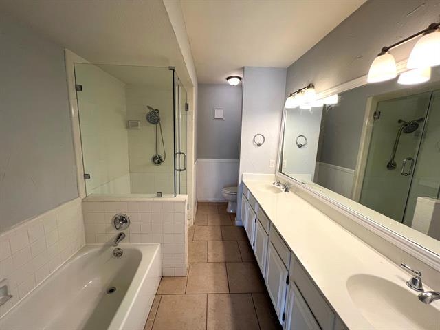 Building Photo - 15221 Berry Trail