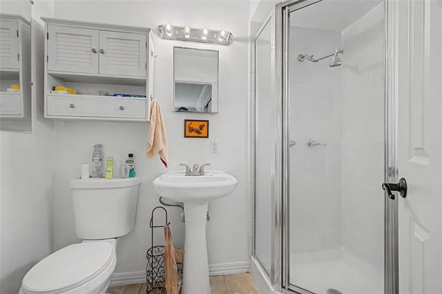 Building Photo - 2009 Charleston Dr