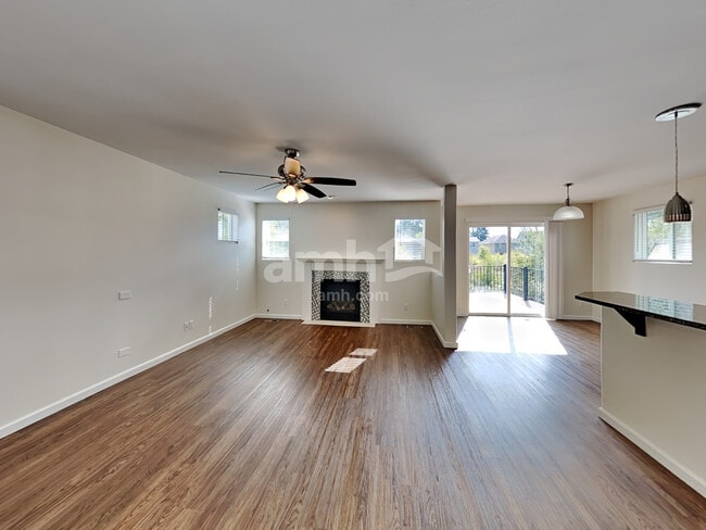 Building Photo - 19105 18th Ave Ct E