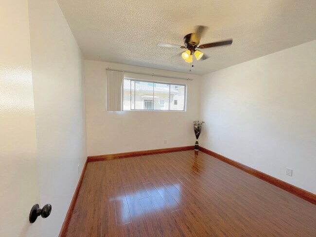 Building Photo - 2030 S Preuss Rd