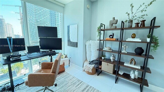 Building Photo - 1080 Brickell Ave