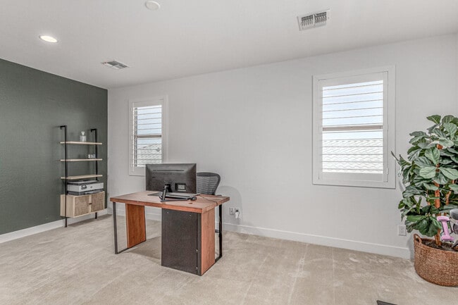 Building Photo - 9560 E Spiral Ave