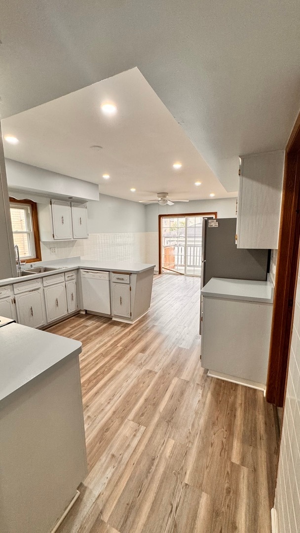 Building Photo - 5517 W Windsor Ave