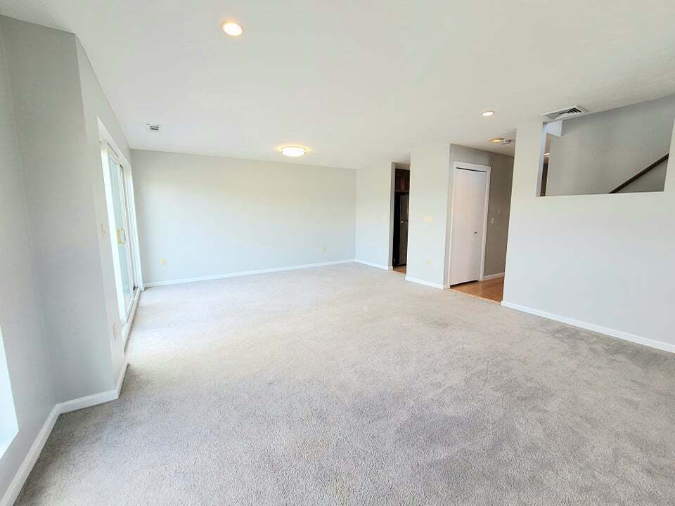Building Photo - 391 Hyde Park Ave
