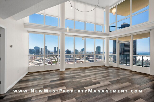 Building Photo - Spectacular Marina District 3-Bedroom Pent...