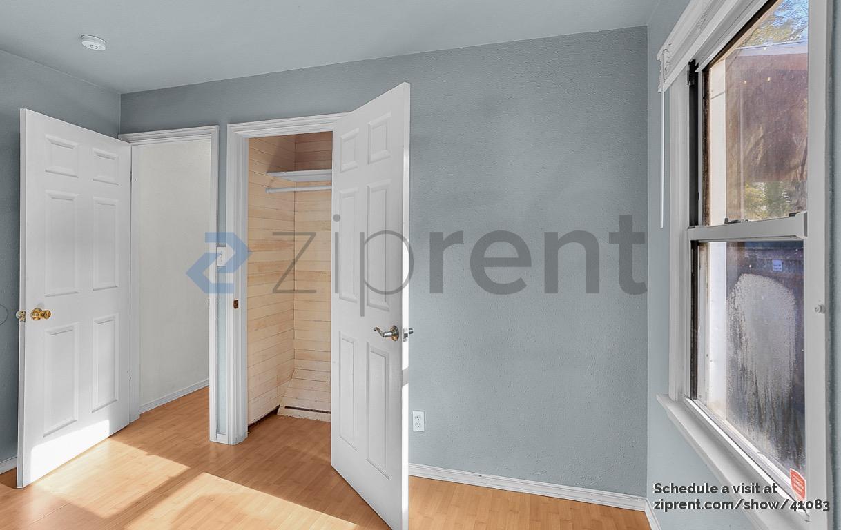 Building Photo - 11246 1st Ave S