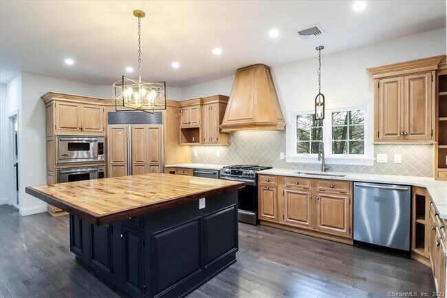 Building Photo - 29 CT-55